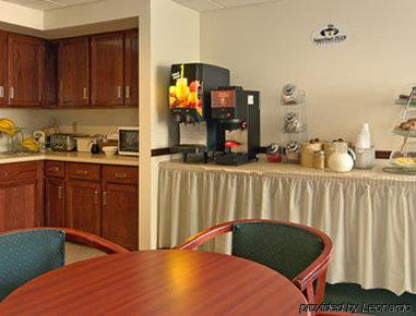 Super 8 By Wyndham Newark De Hotel Restoran gambar